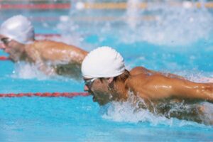 best fitness trackers for swimmers